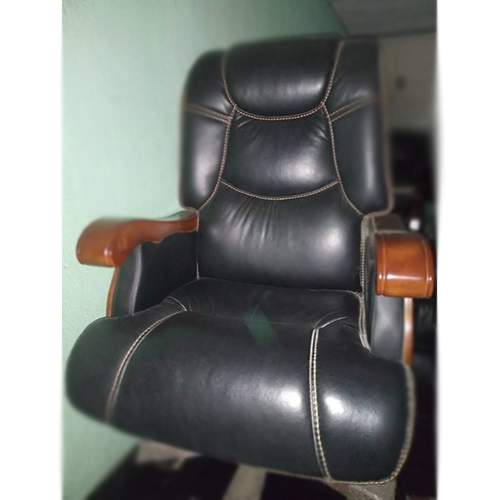 DELUXE EXECITIVE OFFICE CHAIR|LEATHER DEL 208 - Medium