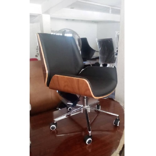 QUALITY DESIGNED BROWN & BLACK LOW BACK EXECUTIVE CHAIR - AVAILABLE (JAFU)