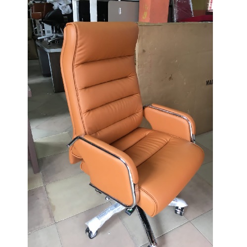 QUALITY DESIGNED ORANGE EXECUTIVE OFFICE CHAIR  - AVAILABLE (NOFU)