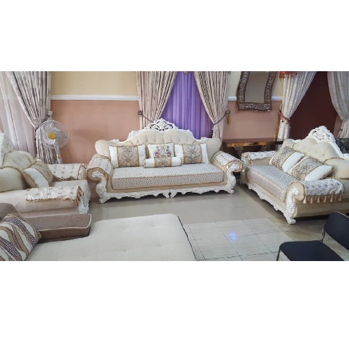 QUALITY DESIGNED ROYAL WHITE & LIGHT BROWN 7 SEATERS SOFA CHAIRS ONLY _ AVAILABLE (LEWO)