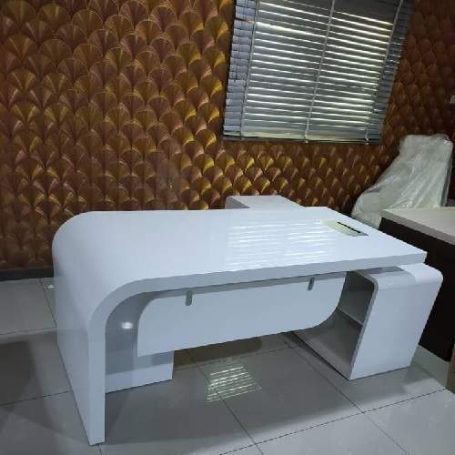 QUALITY DESIGNED WHITE & BROWN OFFICE TABLE - AVAILABLE (AUFUR)