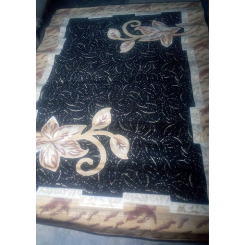 CLASSIC CENTER RUG 009 (5FTx7FT)