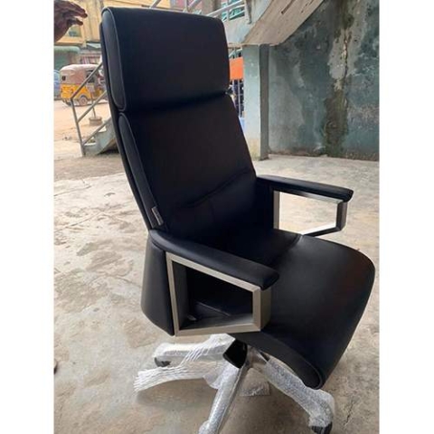 Deluxe Executive Office Swivel Chair