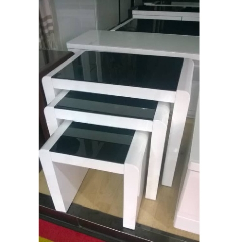 QUALITY DESIGNED 3 PIECES OF BLACK TOP WITH WHITE SIDE STOOLS - AVAILABLE (JAFU)