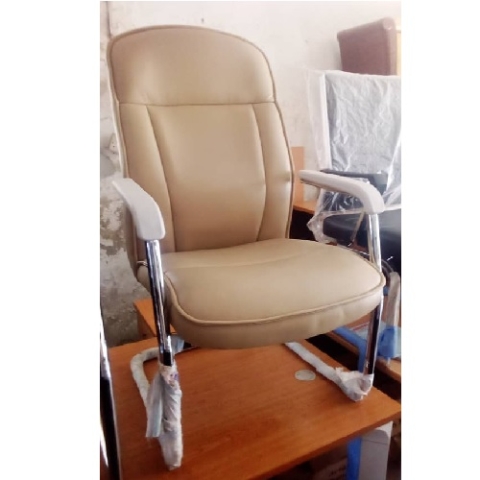 QUALITY DESIGNED BROWN VISITOR`S CHAIR  AVAILABLE-(ROMIN)