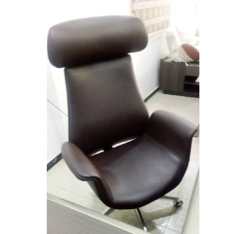 QUALITY DESIGNED COFFEE BROWN EXECUTIVE OFFICE  CHAIR WITH HEAD REST- AVAILABLE (ARIN)