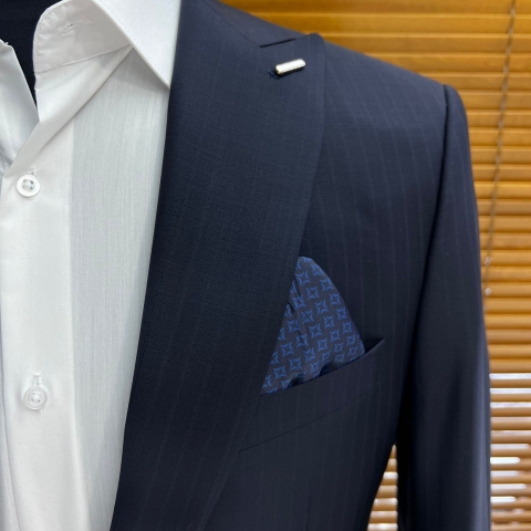 EXECUTIVE LIGHT GREY STRIPPED TURKEY SUIT WITH ONE BUTTON